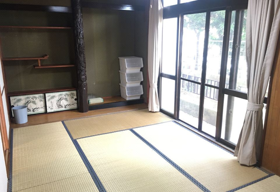 日式房