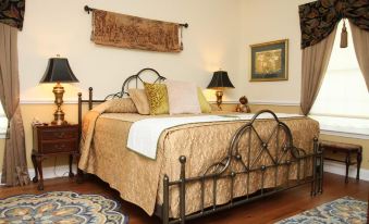 The Cypress Inn Bed & Breakfast