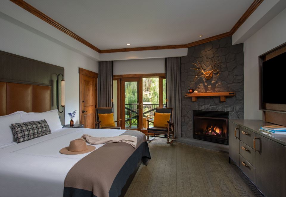 The Hythe, a Luxury Collection Resort, VailKing Studio With Fireplace