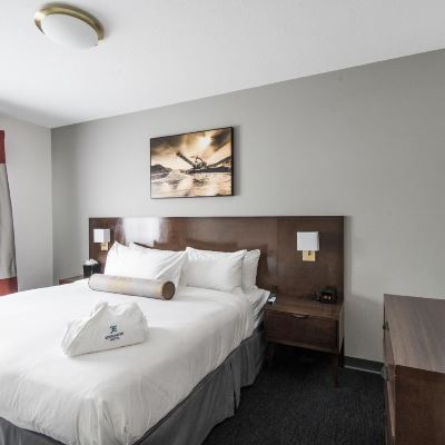 Deluxe Double Room, 2 Double Beds Edgewater Hotel Promo Code