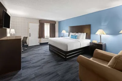 Baymont Inn and Suites by Wyndham Farmington, MO Hotels in 