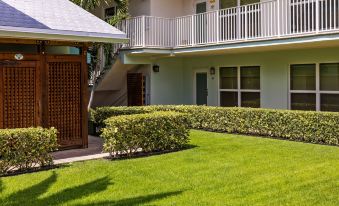 Sun Dek Beach House - Housity