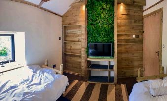 The Lodge Rooms - Housity