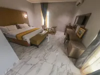Maxbe Continental Hotel Отели в г. 