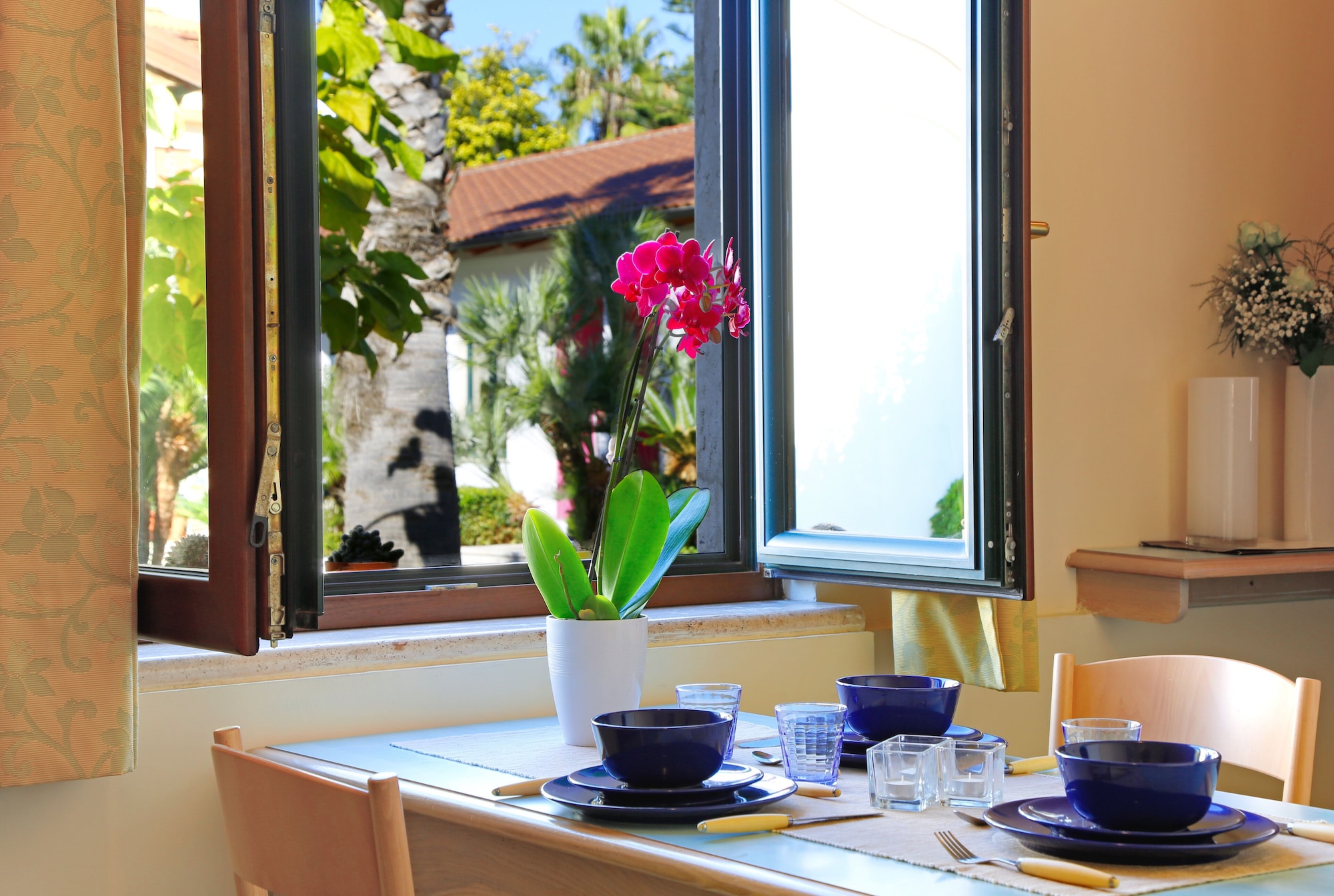 1卧公寓（底楼，带小厨房）