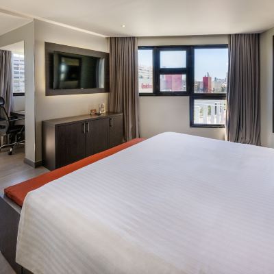 豪華客房， 1 間卧室， 城市景觀 聖多明戈W＆P酒店優惠