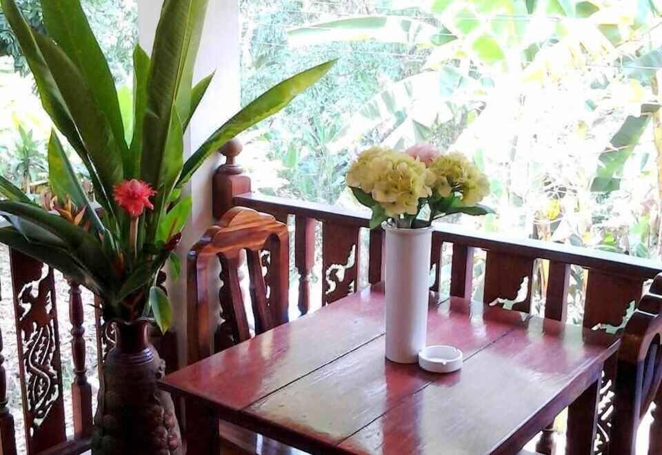 高级花园景观带私人后阳台