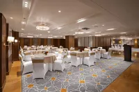 Aloha on the Ganges by Leisure Hotels