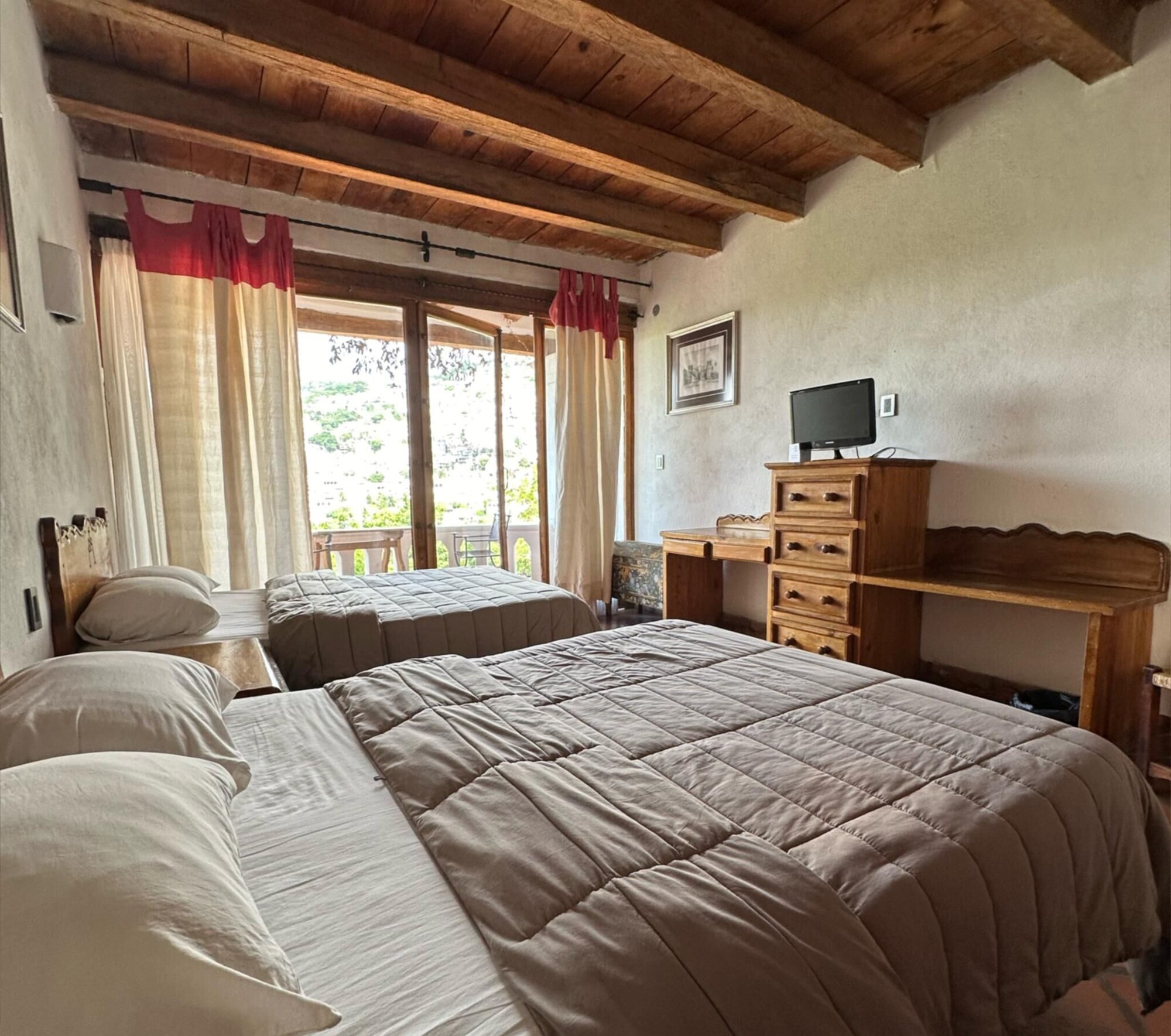 房间，城市景观（或壁画景观）