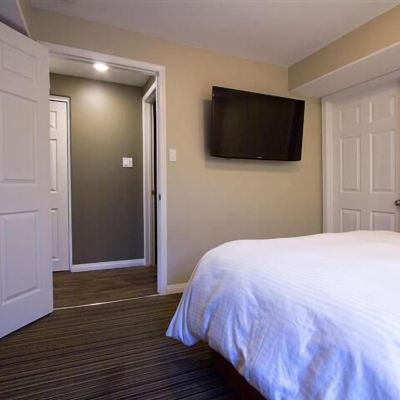 Two-Bedroom Apartment With Lake View Howey Bay Motel & Restaurant Promo Code
