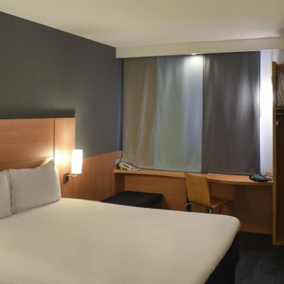 無障礙標準雙人床房 雷丁中心宜必思酒店優惠