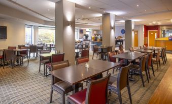 Holiday Inn Express Droitwich Spa, an IHG Hotel - Housity