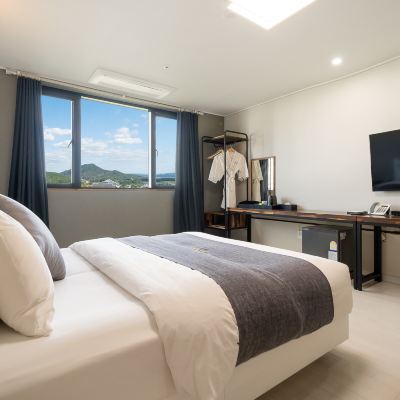 디럭스 더블룸 (금연) 안동 씨엠 파크 호텔 쿠폰