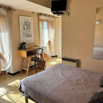 Standard Triple Room Les Arcades Promo Code