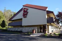 Red Roof Inn St Clairsville - Wheeling West Hotel di 