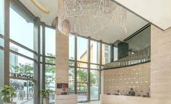 The lobby at Hotel Indigo Hong Kong is an excellent location for leisure and relaxation at Dorsett Mongkok Hong Kong