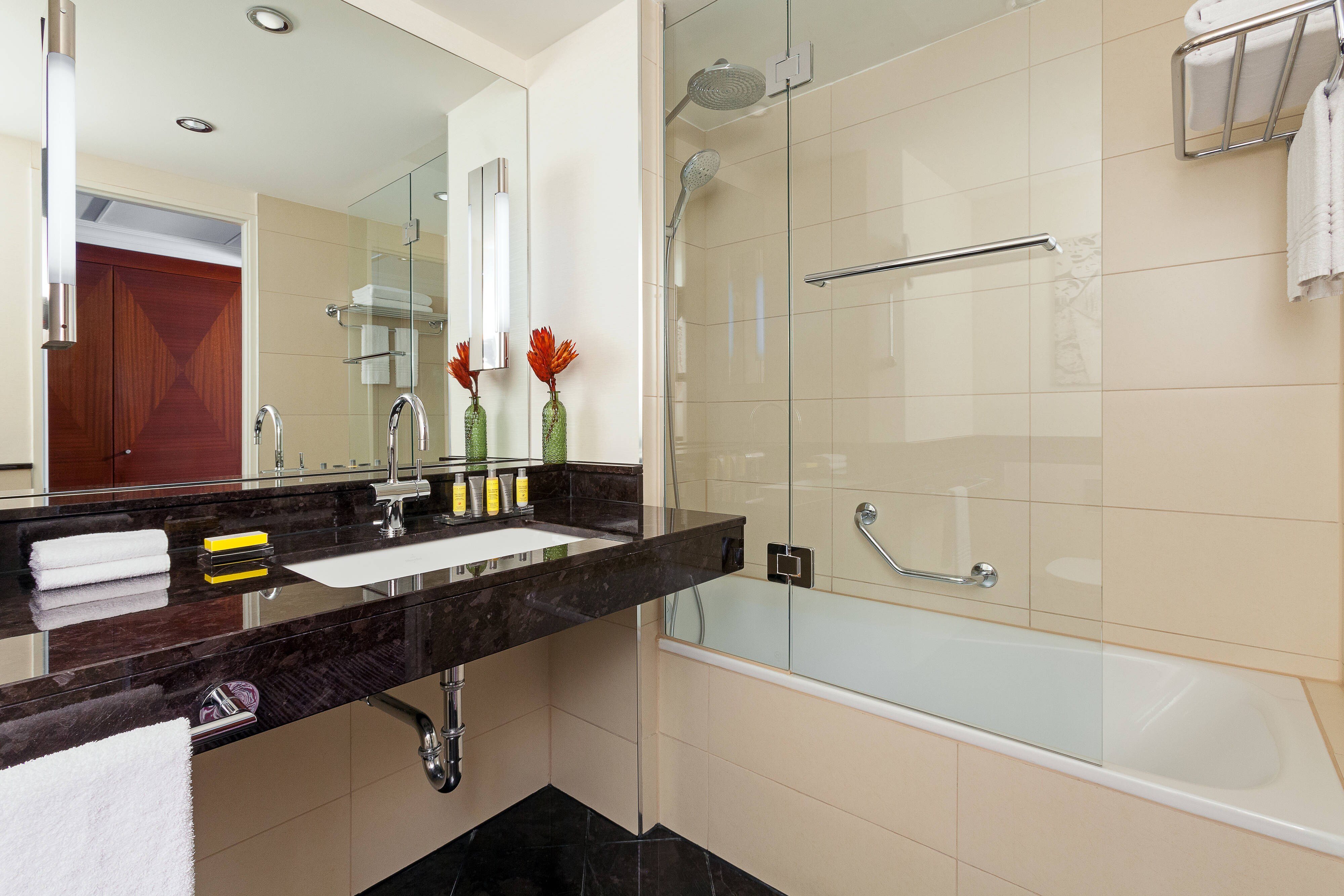 行政客房，包含可使用俱乐部休息室，配有两张双人床