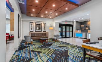 Holiday Inn Express & Suites Van Buren-FT Smith Area