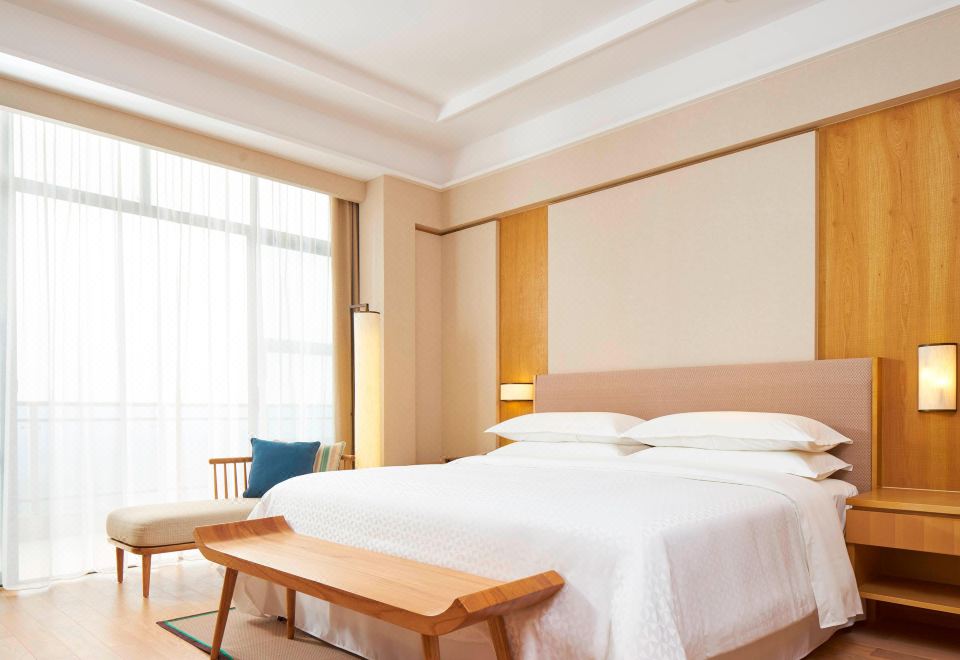 精致套房（金可儿床垫+独立阳台+书桌+小童乐园）