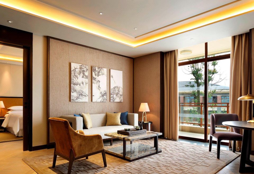 园林豪华套房（带阳台）