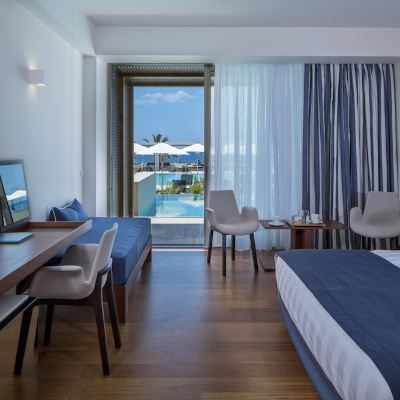 Superior Room with Sea View and Private Pool
