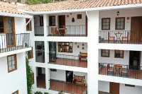 Atoq San Blas Hotel