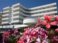 Waldorf Palace Hotel Hotels in 