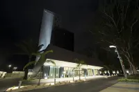 Doubletree by Hilton Pointe-Noire Hotels in 