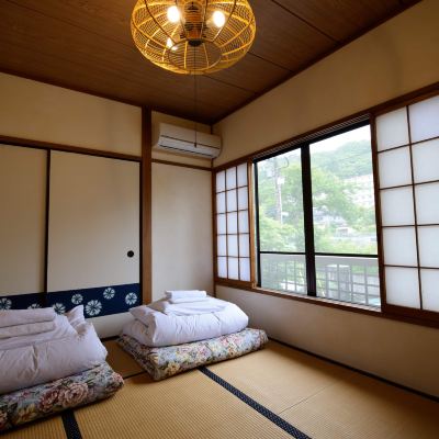 Standard Twin room Irori Guesthouse Tenmaku - Hostel Promo Code