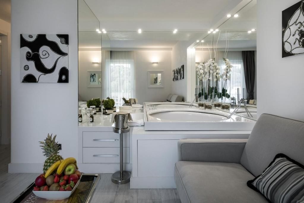 带河景的豪华套房