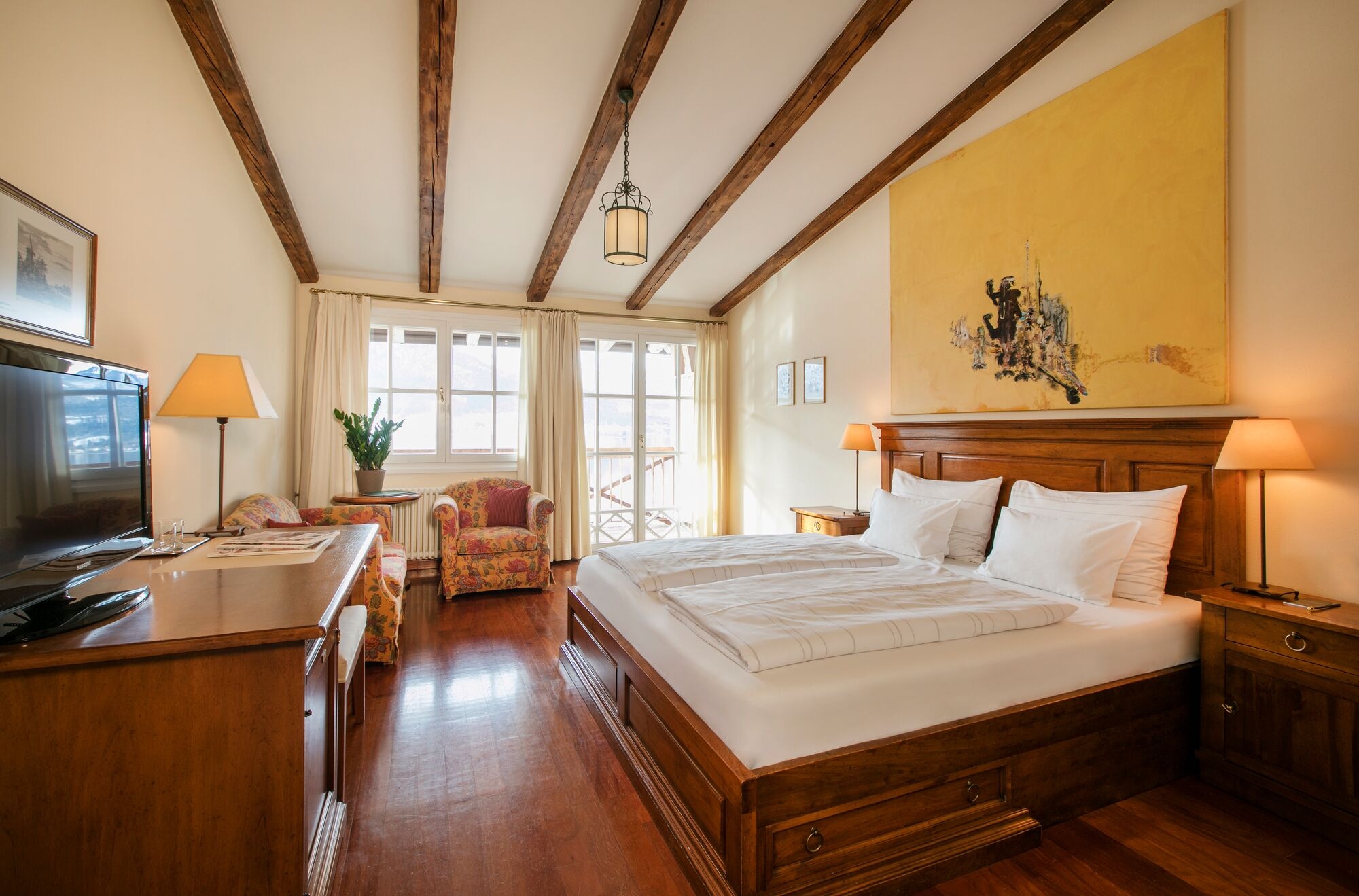 全景双人房， 阳台， 湖景