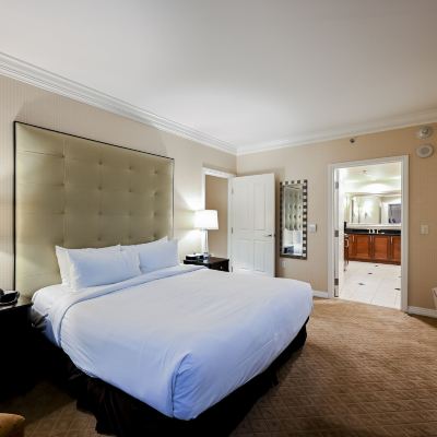 One Bedroom With Balcony StripViewSuites at Signature Promo Code