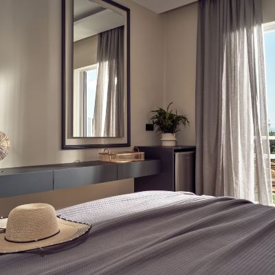 Deluxe Double Room With Extra Bed Nastazia Studios Promo Code