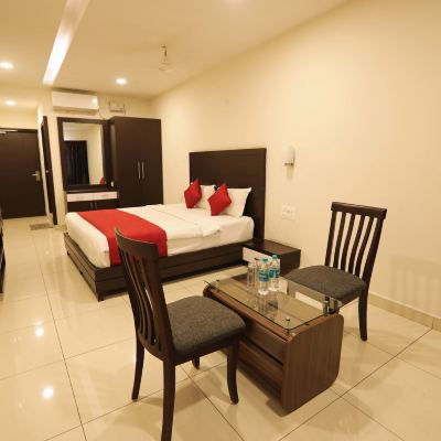Deluxe Room Traders Hotel Promo Code