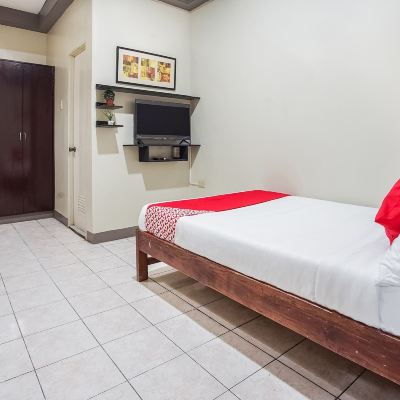 Standard Double Room OYO 192 Tcc Condo-hostel Promo Code