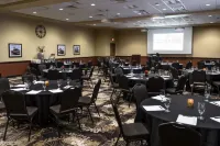 ClubHouse Hotel & Suites Fargo