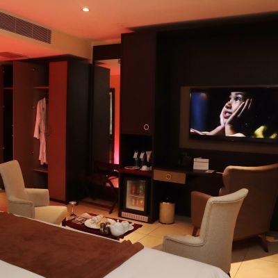 Deluxe Double Room Monty Suites Calabar Promo Code