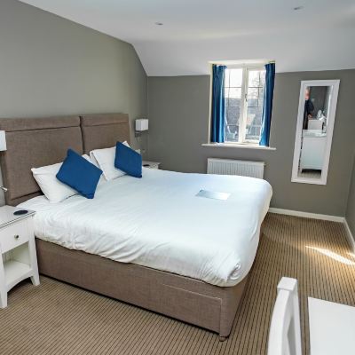 Family Room The Thatch Inn Promo Code
