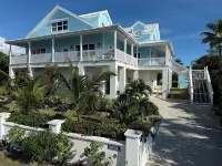 7Br7BA, Pool, 2 Boat Slips, Steps to Tahiti Beach, Sleeps 18, +Cabana Adds 2 โรงแรมใน