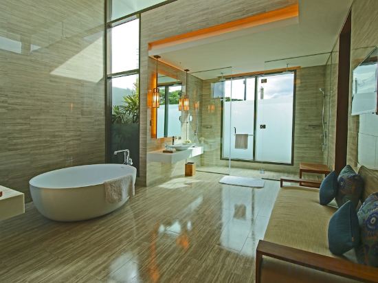 Quest Plus Conference Center, ClarkDeluxe Double Villa With Private Pool