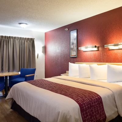 Superior King Room-Non-Smoking Red Roof Inn Houston - Westchase Promo Code