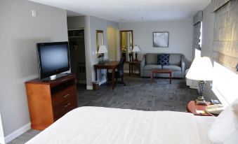 Hampton Inn & Suites Redding