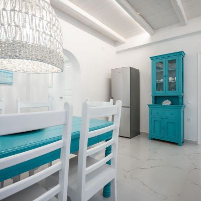 Turquoise: 3 Bedroom Sunset&Sea View Villa with Private Pool&Hot Tub