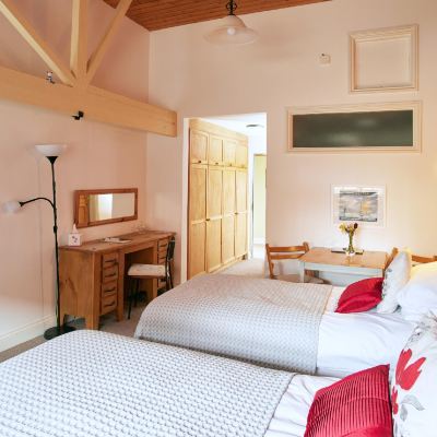 Twin Room-Ensuite With Shower-Courtyard View The Dairy Barns Promo Code