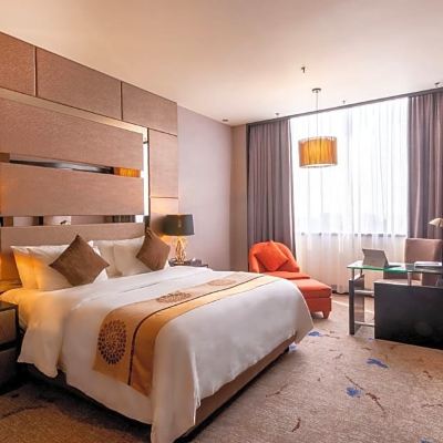 Bilik Utama Kupon New World Suites