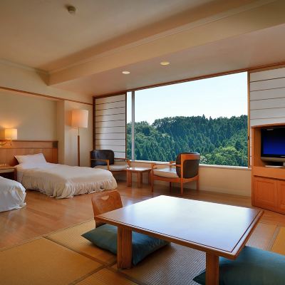 Shoinkaku Japansese and Western-style Room Mountain view