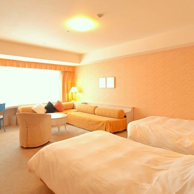 ロイヤルツイン (45㎡/禁煙) [デラックス] [ツインルーム] [禁煙] [マウンテンビュー] 舞子温泉 飯士の湯 舞子高原ホテル クーポン