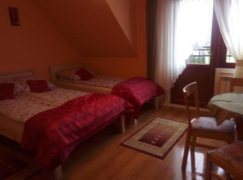 带阳台的三人房