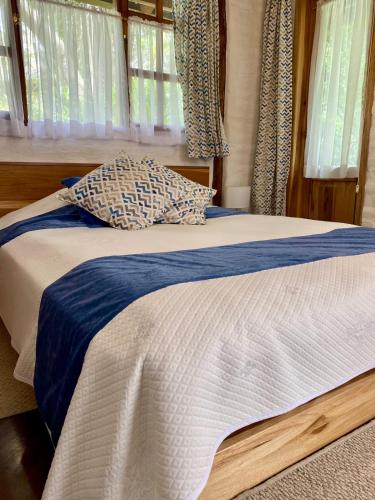 双人房（带独立浴室）