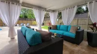 Designer 3 Br Home Heated Pool 3 mi. from the Beach & Downtown Private Backyard